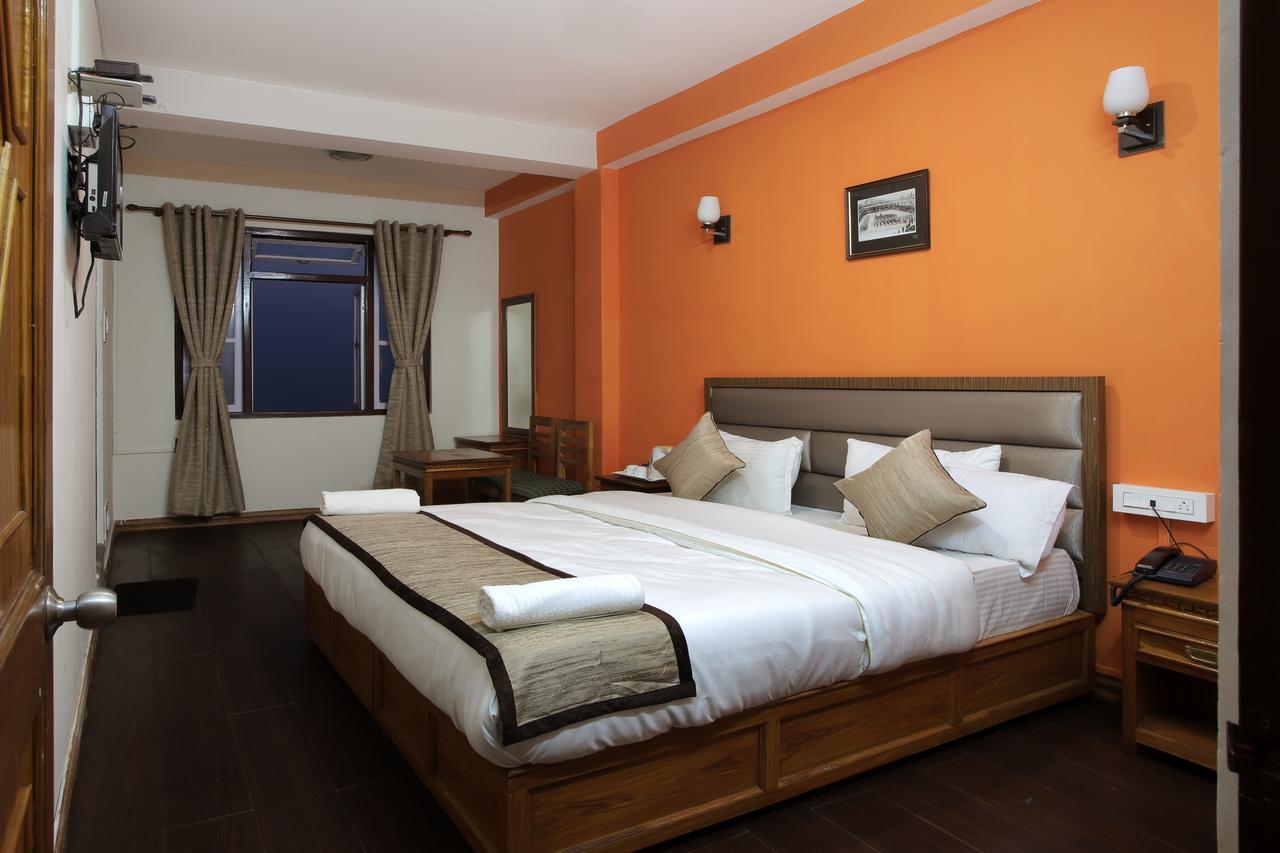 Hotel Kasturi Palace & Restaurant Darjeeling Darjeeling  Exterior foto